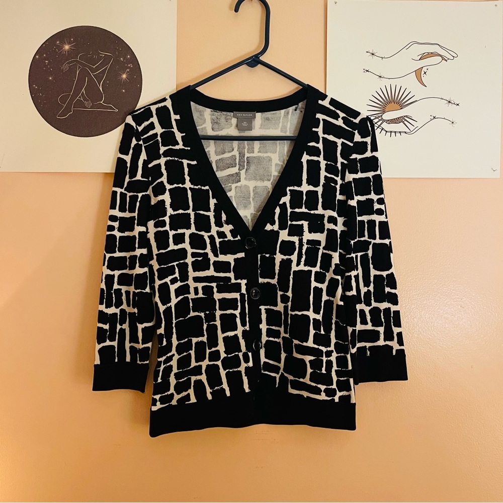Ann Taylor White Black Geometric Business Casual Cardigan Women’s XS
